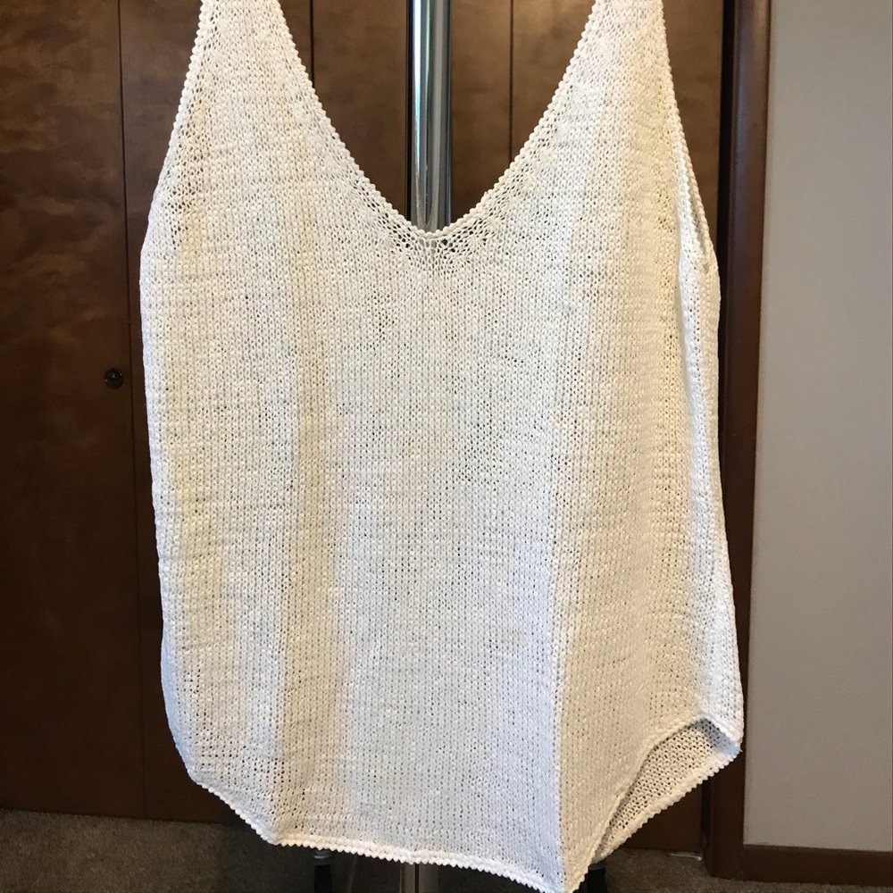 White knit tank